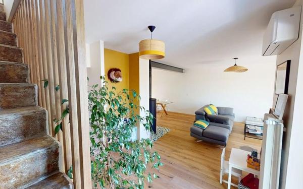 Maison à vendre    5 pièces • 135 m2 Albigny-sur-Saône