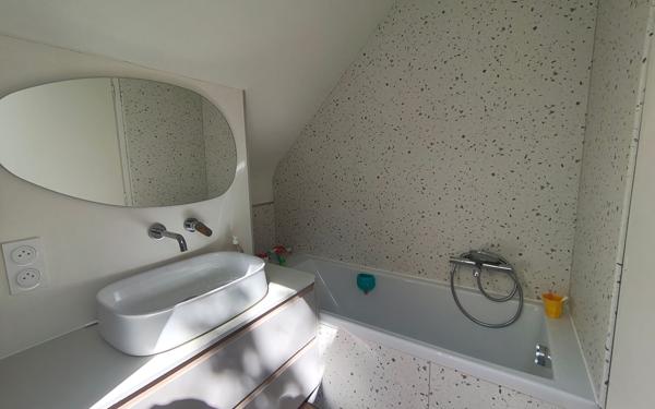 Maison à vendre    5 pièces • 135 m2 Albigny-sur-Saône