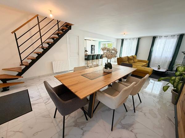 À vendre : Maison spacieuse de 7 pièces à Cergy ! €360 000 ** - Référence 2265