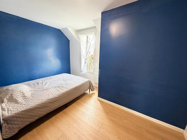 À vendre : Maison spacieuse de 7 pièces à Cergy ! €360 000 ** - Référence 2265