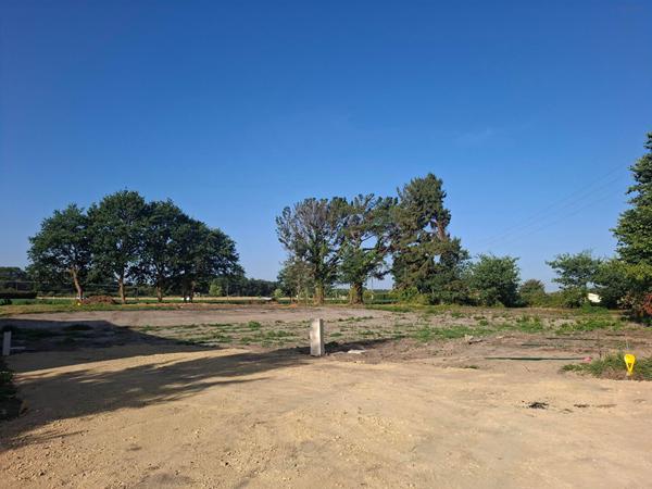 Terrain 1046 m2