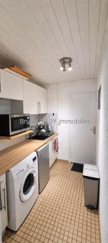Ensemble immobilier. Immeuble de rapport avec 13 appartements loués meublés sur TALENCE. Rapport net 77616 euros