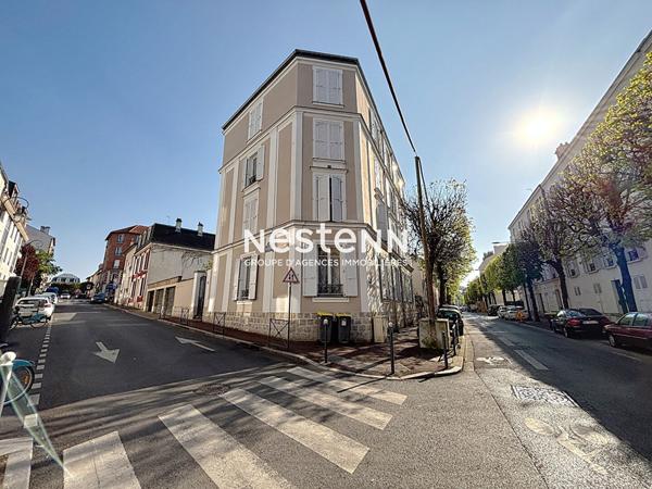 ISSY LES MOULINEAUX - QUARTIER SAINT ETIENNE - VENDU LOUÉ - Appartement 2 pièces duplex en dernier étage