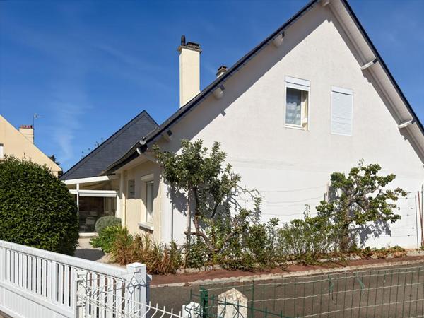 Maison Sable Sur Sarthe 9 pièce(s) 156 m2