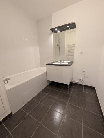 Appartement Reims 3 pièces 72 m2, rue Piper (3ème étage)
