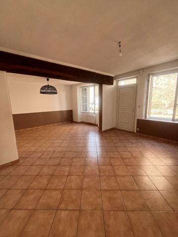 Maison à DOUE
