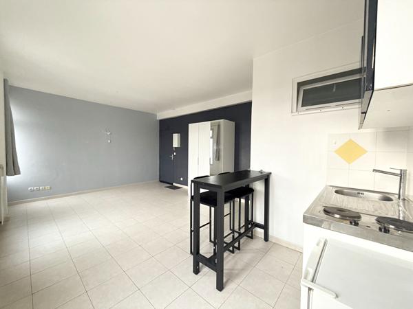 Appartement 1 pièce 24.74 m2