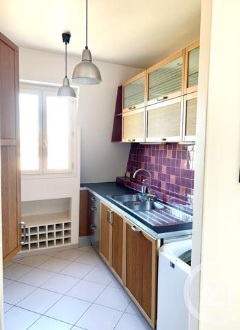 Appartement F2 à vendre  2 pièces - 56 m2 PARIS - 75008