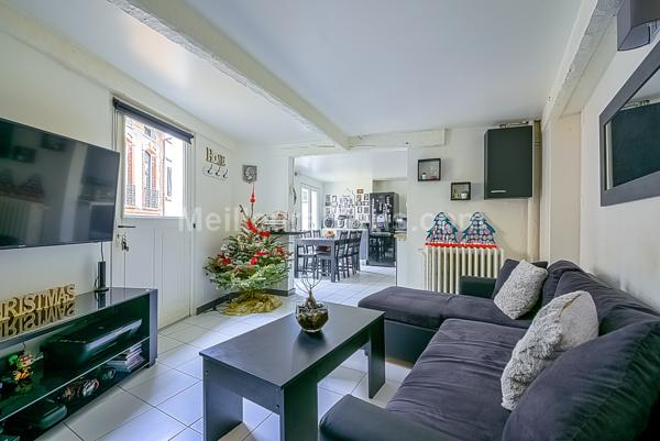 Appartement 2 pièces - Marines centre