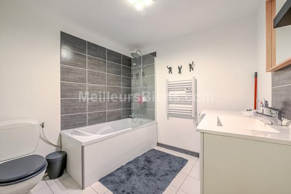 Appartement 2 pièces - Marines centre