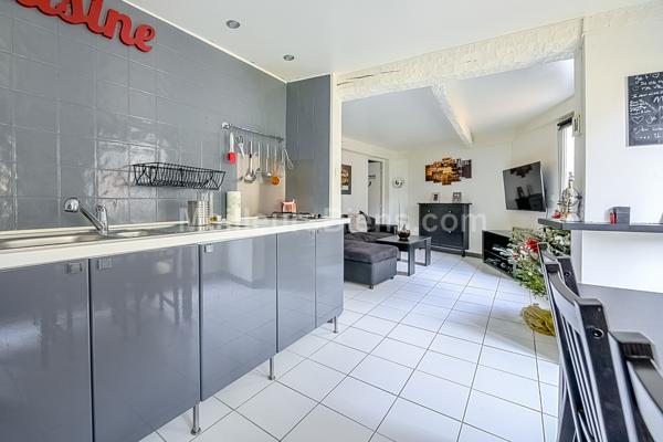 Appartement 2 pièces - Marines centre