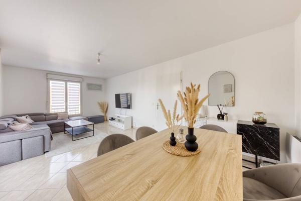 Appartement Pontault Combault 4 pièce(s) 80.7 m2