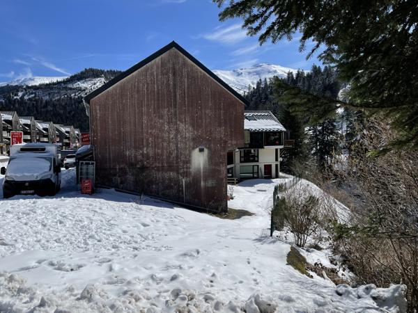 Splendide duplex avec vue sur la forêt et la rivière, charme