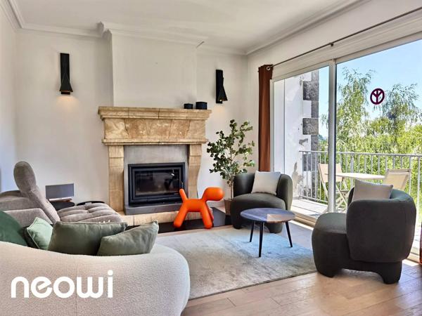 L’EXCEPTION CONTEMPORAINE – 340 M² SUR 4 NIVEAUX AVEC ASCENSEUR PRIVATIF