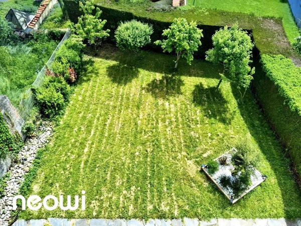 L’EXCEPTION CONTEMPORAINE – 340 M² SUR 4 NIVEAUX AVEC ASCENSEUR PRIVATIF