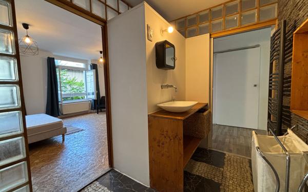 Appartement à louer    2 pièces •  Saint-Étienne