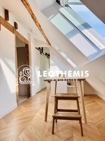 DERNIER ÉTAGE RÉNOVÉ PAR ARCHITECTE – PARIS IX