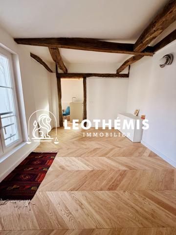 DERNIER ÉTAGE RÉNOVÉ PAR ARCHITECTE – PARIS IX