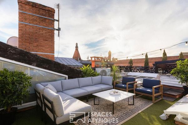 Duplex en dernier étage avec terrasse aux carmes