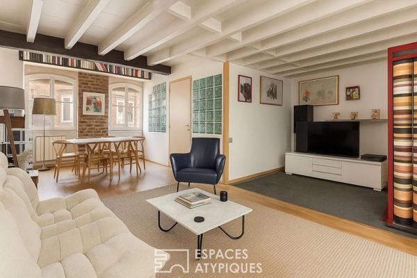 Duplex en dernier étage avec terrasse aux carmes