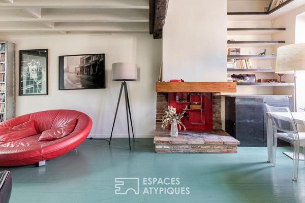 Duplex en dernier étage avec terrasse aux carmes