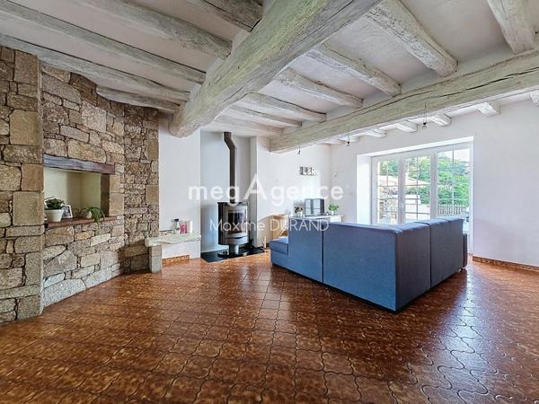 Maison à SAINT-CHRISTOPHE-DU-BOIS, 49280 - 5 pièces 140m²