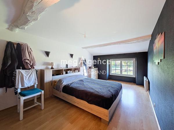 Maison à SAINT-CHRISTOPHE-DU-BOIS, 49280 - 5 pièces 140m²