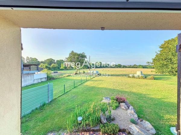 Maison à SAINT-CHRISTOPHE-DU-BOIS, 49280 - 5 pièces 140m²