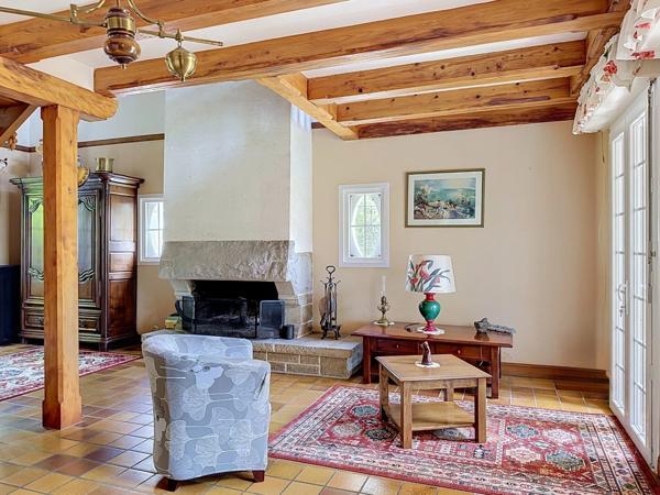 Plouhinec (29780) – Propriété de caractère de 195 m² sur 5 140 m² de terrain – À deux pas de l'océan