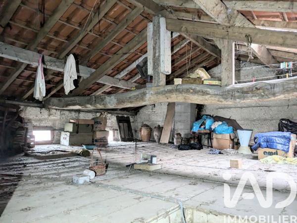 Maison à vendre 4 pièces 85 m² Saint Aulaye-Puymangou