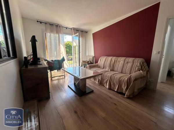 Appartement à louer 2 pièces 43.8m² Arpajon (91290)