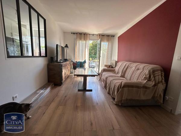 Appartement à louer 2 pièces 43.8m² Arpajon (91290)