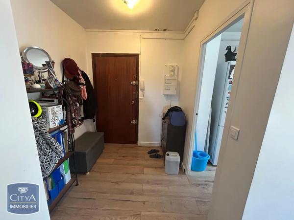 Appartement à louer 2 pièces 43.8m² Arpajon (91290)