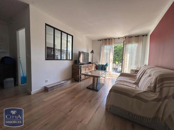 Appartement à louer 2 pièces 43.8m² Arpajon (91290)