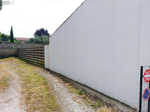Immeuble de rapport à vendre à La Jarrie en Charente-Maritime (17220), ref : 546