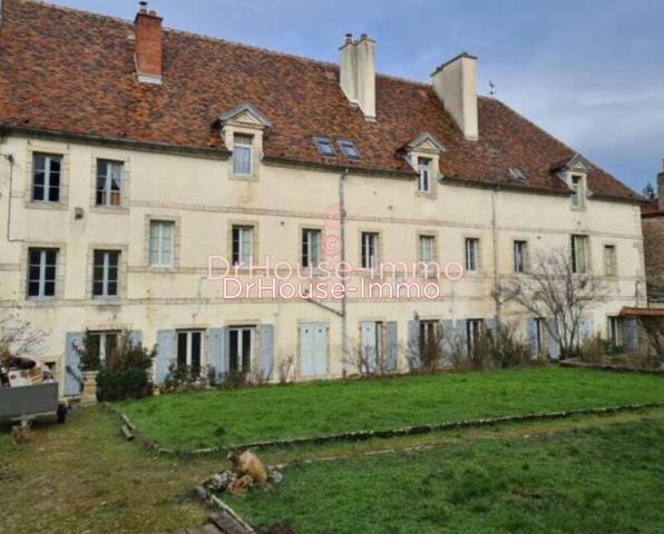 Immeuble à vendre de 900 m²