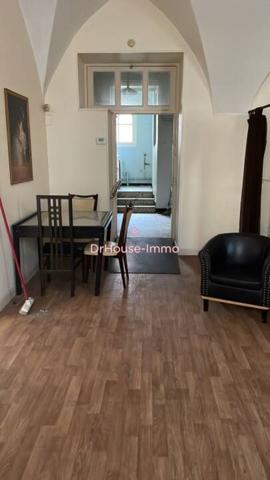 Immeuble à vendre de 900 m²