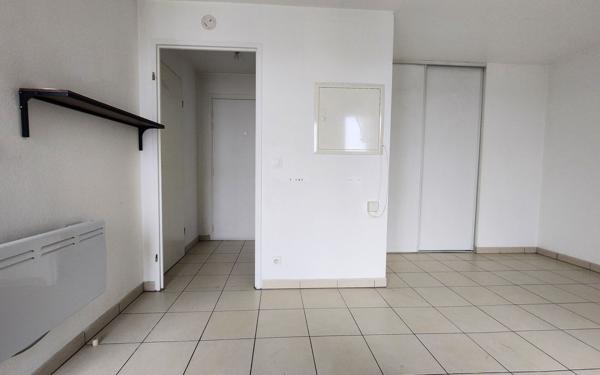 Appartement à louer    1 pièce • 27,69 m2 Athis-Mons
