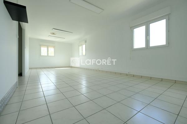 Location local commercial Colomiers - 110 m² - 1 400 €/mois