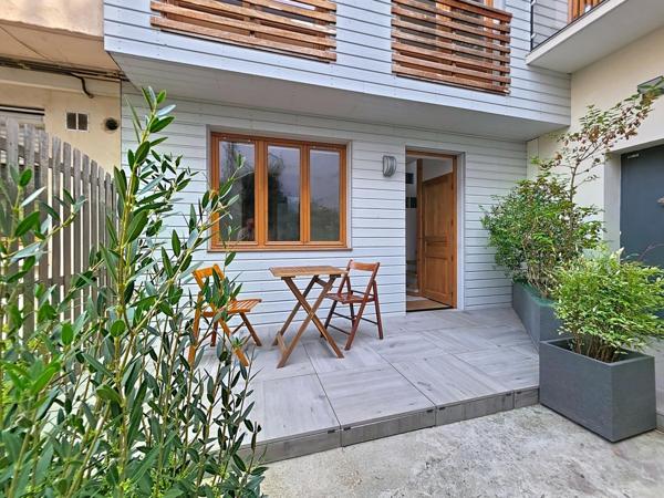 DUPLEX AVEC ROOFTOP, TERRASSE ET PARKING AUX LILAS