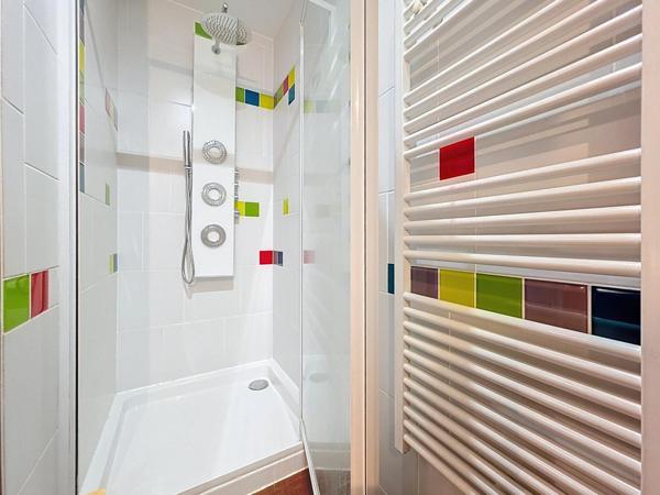 DUPLEX AVEC ROOFTOP, TERRASSE ET PARKING AUX LILAS