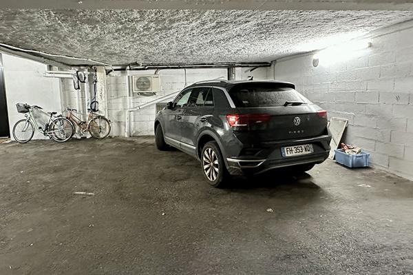 Bordeaux Chartrons, calme et résidentiel, superbe Duplex de 96 m2 avec terrasse et garage