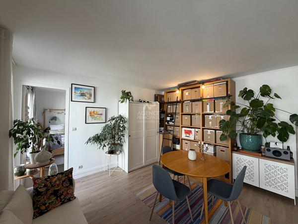 "Versailles Château" Bel appartement de 2 pièces de 42 m2 avec cave ! Loyer 1 320 €/mois charges comprises **  - Référence  7890