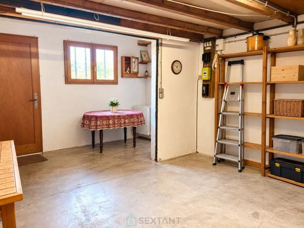 VÉTHEUIL – Maison individuelle avec jardin, garage et vue sur le village