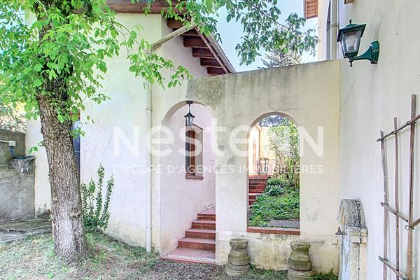 Maison 6 pièces - 4 Chambres - 143 m² habitables - 643m² de Terrain - A rénover - MERMOZ 69500 BRON