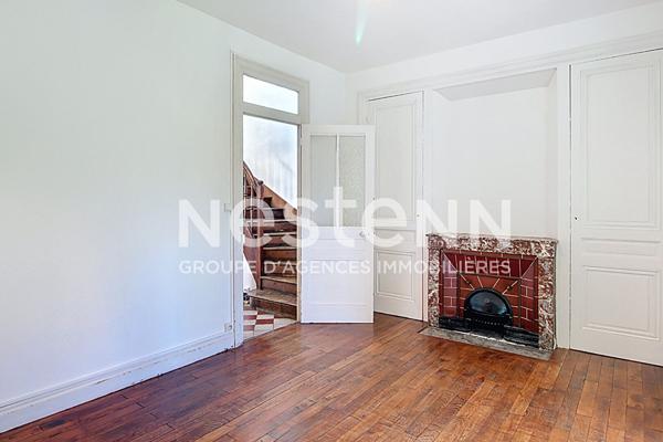 Maison 6 pièces - 4 Chambres - 143 m² habitables - 643m² de Terrain - A rénover - MERMOZ 69500 BRON