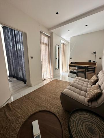 Avignon (84000) Appartement 96 m2 avec terrasse entièrement rénové