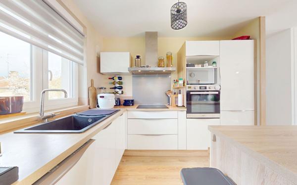 Maison à vendre    4 pièces •  Knutange
