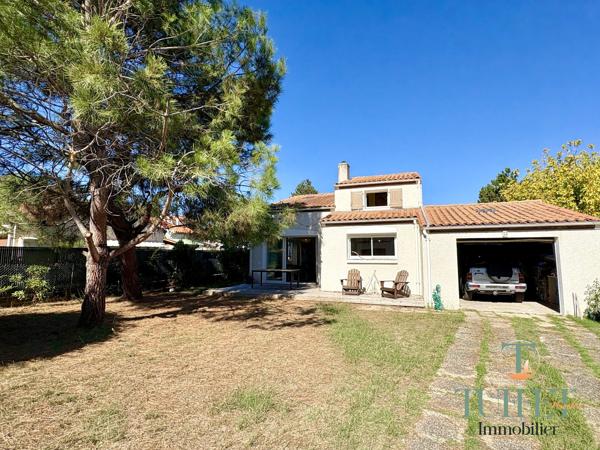 RONCE-LES-BAINS – Maison familiale rénovée, clé en main, à pied de la plage !