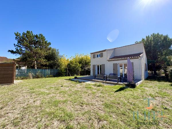 RONCE-LES-BAINS – Maison familiale rénovée, clé en main, à pied de la plage !